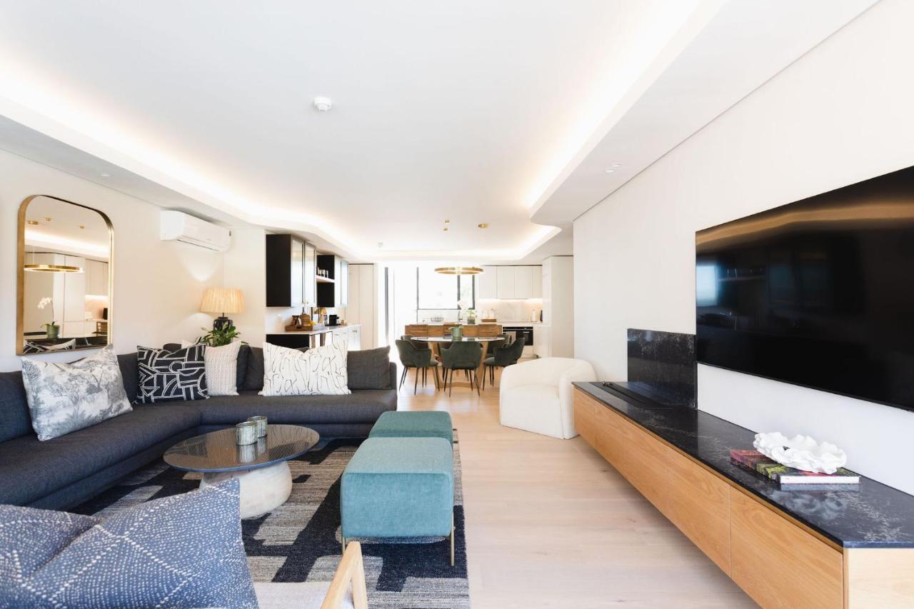 The View - Luxury Penthouse With Rooftop Pool Apartment *