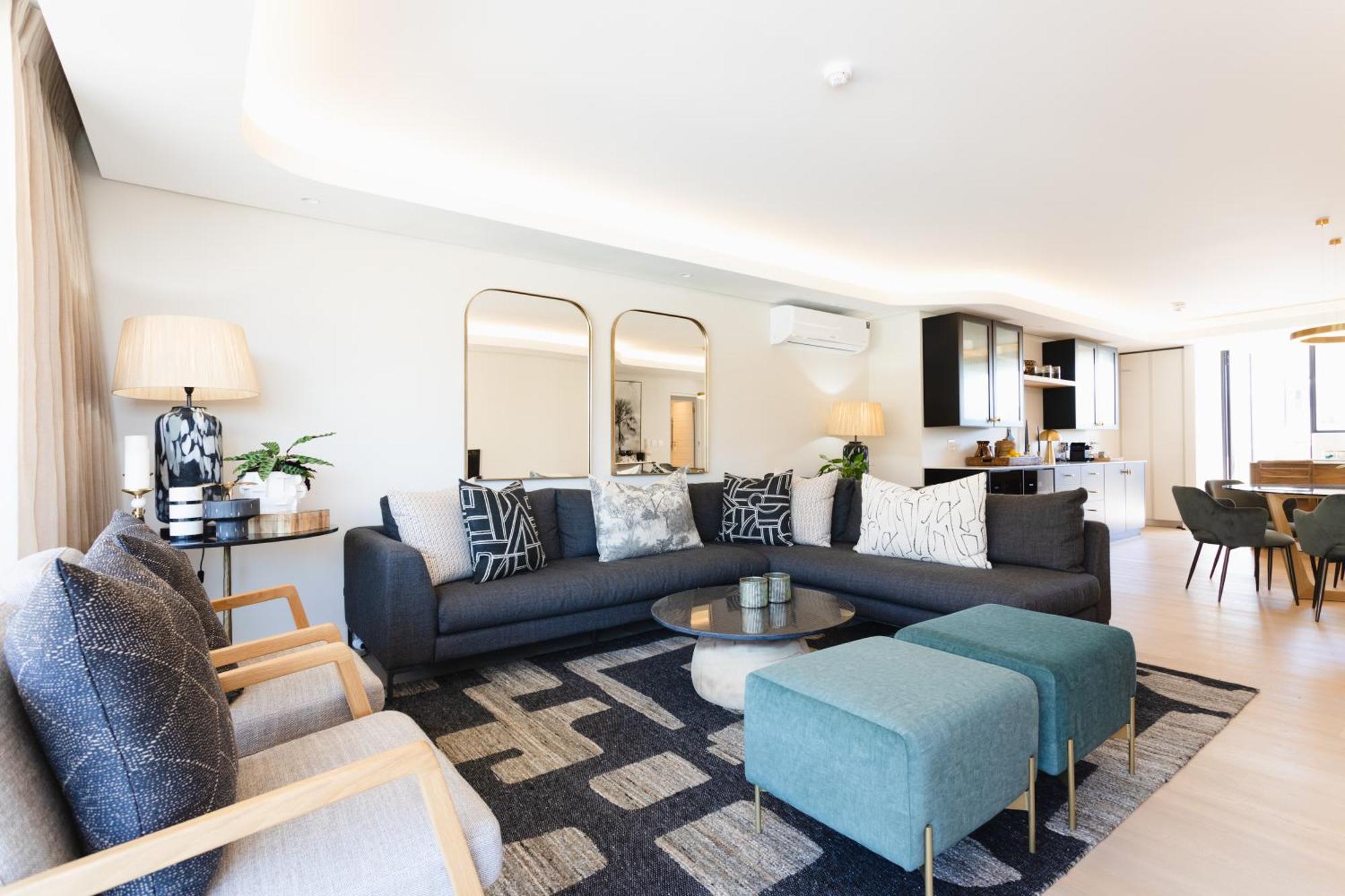 The View - Luxury Penthouse With Rooftop Pool Apartment *